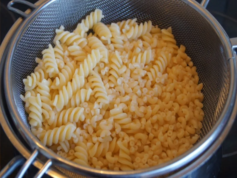 Rezept: Reste Pasta im Wok Bild Nr. 7606 Reste Pasta im Wok - Rezept - Bild Nr. 7606