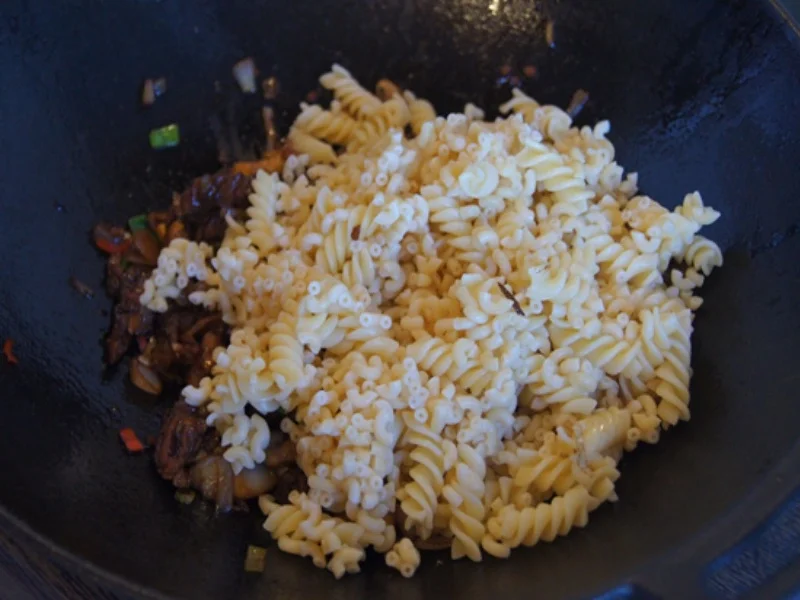 Rezept: Reste Pasta im Wok Bild Nr. 7612 Reste Pasta im Wok - Rezept - Bild Nr. 7612