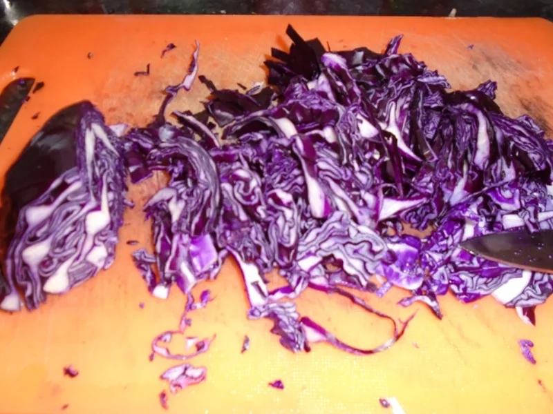 Pikante Rindermett Buletten mit Rotkohl, Pastinaken-Kartoffel-Stampf und Sauce - Rezept - Bild Nr. 10