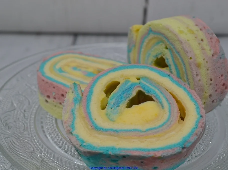 Biskuitrolle "RUCKIZUCKI" und trotzdem ganz schön lecker - Rezept - Bild Nr. 7615