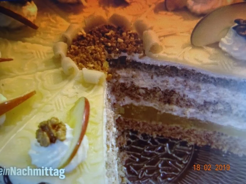 Walnuss- Marzipan-Torte - Rezept - Bild Nr. 7616