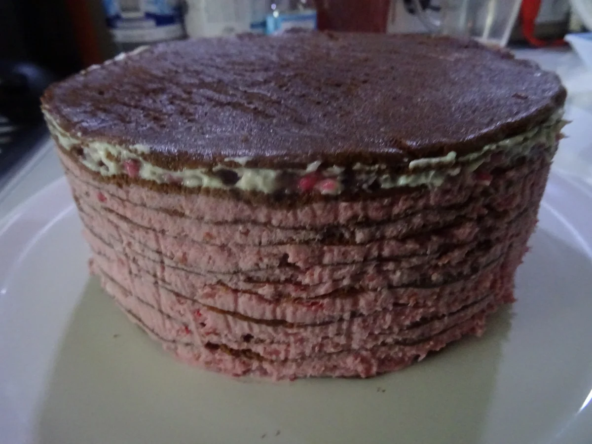 Rezept: Himbeer-Schoko-Schicht-Torte Bild Nr. 7620 Himbeer-Schoko-Schicht-Torte - Rezept - Bild Nr. 7620