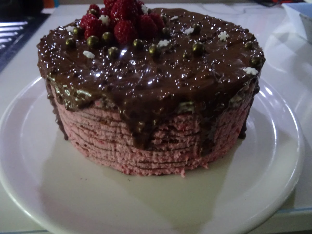 Rezept: Himbeer-Schoko-Schicht-Torte Bild Nr. 7621 Himbeer-Schoko-Schicht-Torte - Rezept - Bild Nr. 7621