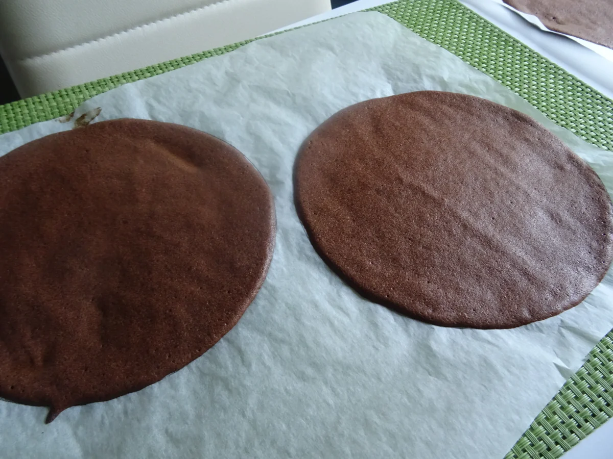 Rezept: Himbeer-Schoko-Schicht-Torte Bild Nr. 7617 Himbeer-Schoko-Schicht-Torte - Rezept - Bild Nr. 7617