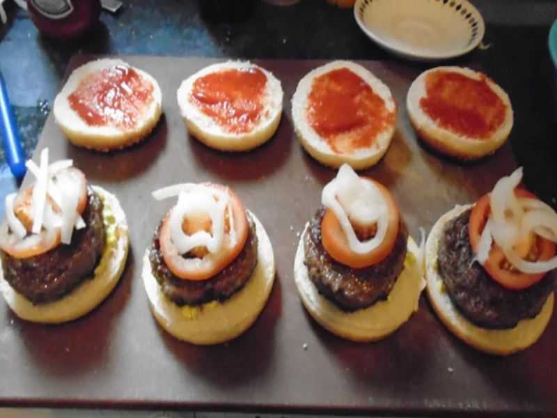 Burger einfach selbst hergestellt - Rezept - Bild Nr. 14