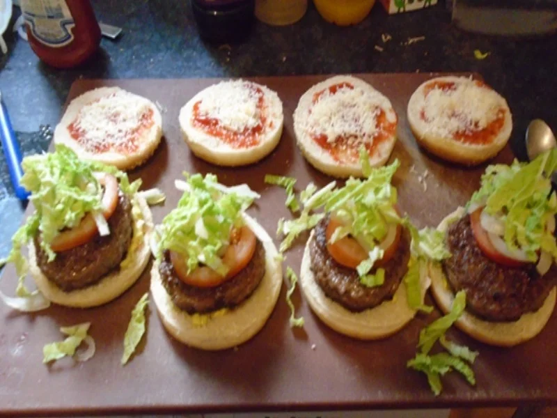 Burger einfach selbst hergestellt - Rezept - Bild Nr. 16