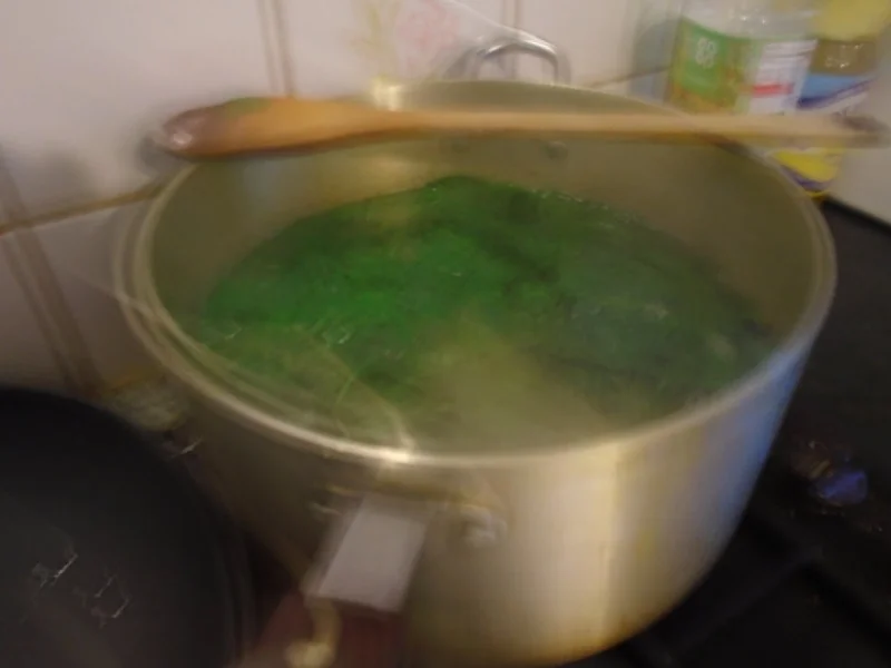 Rezept: Baby-Spinat mit Spiegelei und Kartoffeln Bild Nr. 5 Baby-Spinat mit Spiegelei und Kartoffeln - Rezept - Bild Nr. 5