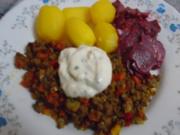 Rindermett-Gemüse-Pfanne mit Sauerrahm, Rote Bete und Drillingen - Rezept - Bild Nr. 7624