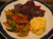 Rezept: Rührei mit Rote Bete und Gemüse-Schweinefilet-Wok Bild Nr. 2 Rührei mit Rote Bete und Gemüse-Schweinefilet-Wok - Rezept - Bild Nr. 2