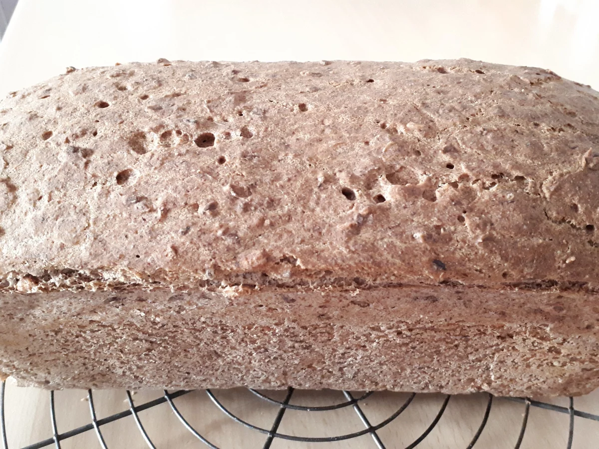 Schmackhaftes Körnerbrot - Rezept - Bild Nr. 7622
