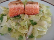 Lachsfilet auf Rahmspitzkohl - Rezept - Bild Nr. 7617