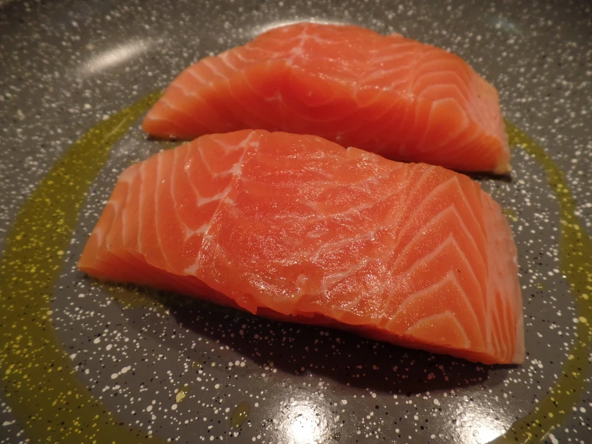 Lachsfilet auf Rahmspitzkohl - Rezept - Bild Nr. 7623