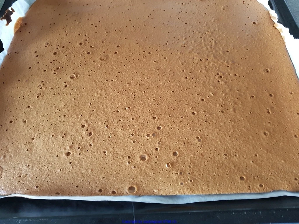 Rezept: "Biskuit Grundrezept" nein- für grosse Torten "ein Wunderkuchen" Bild Nr. 7621 "Biskuit Grundrezept" nein- für grosse Torten "ein Wunderkuchen" - Rezept - Bild Nr. 7621