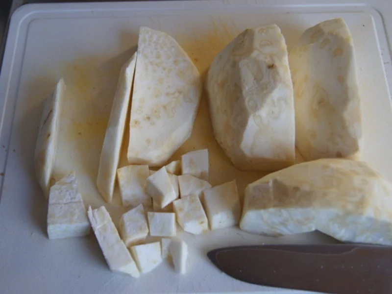 Hähnchenbrustfiletschnitzelchen mit Chicoree und Knollenselleriestampf - Rezept - Bild Nr. 7645