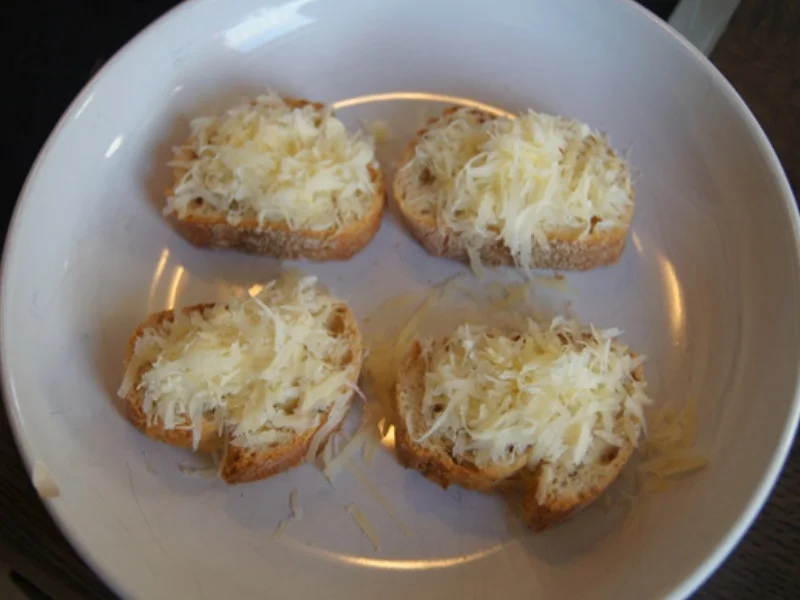 Französische Zwiebelsuppe - Rezept - Bild Nr. 7653