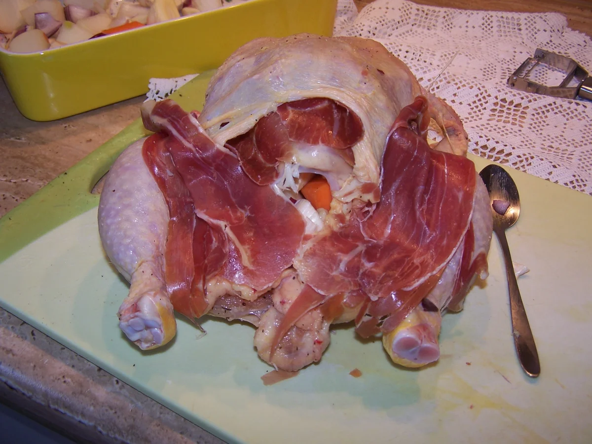 Rezept: Mais- Poularde +Gemüse-Allerlei und Sößchen Bild Nr. 7652 Mais- Poularde +Gemüse-Allerlei und Sößchen - Rezept - Bild Nr. 7652