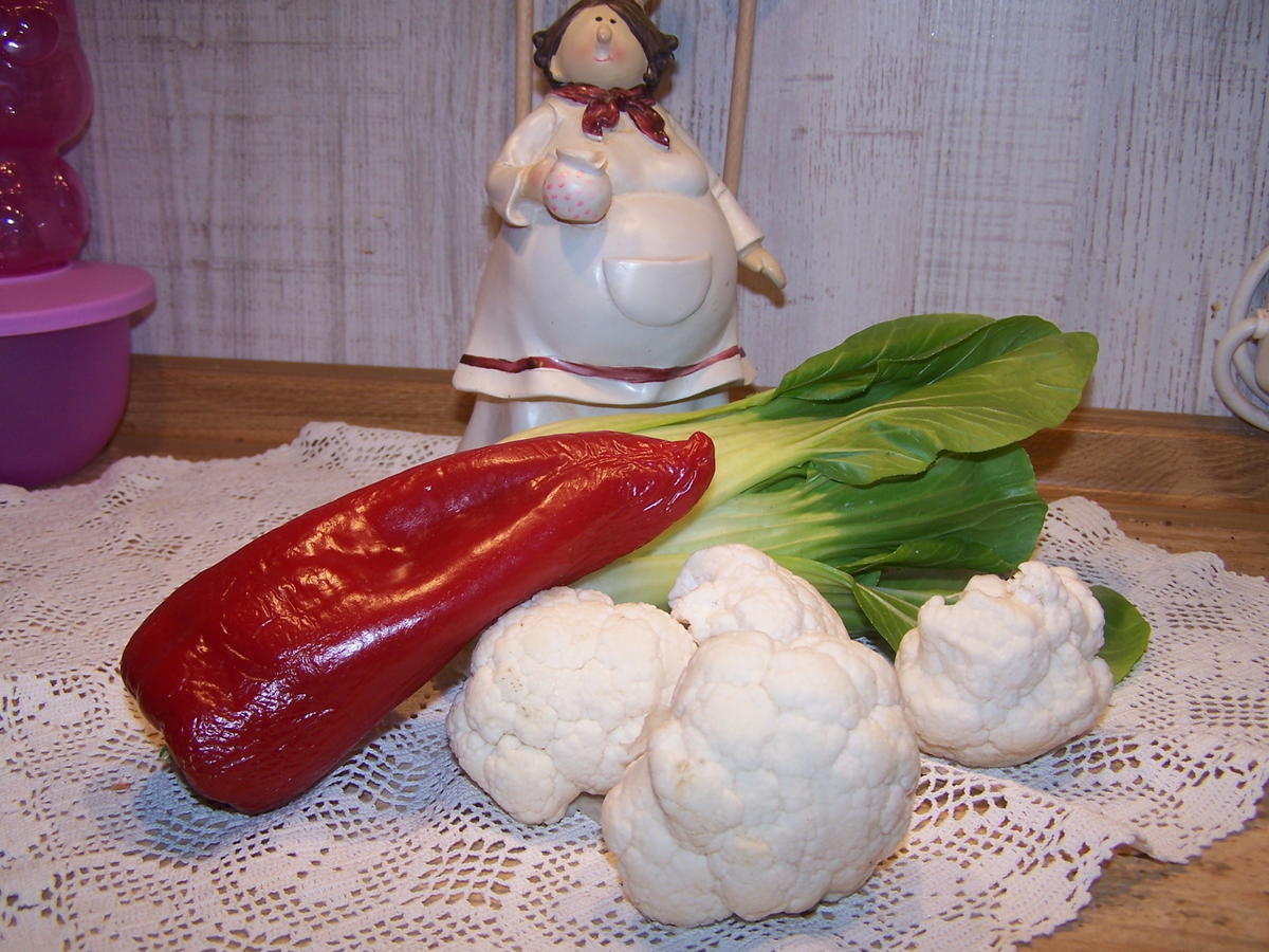 Mais- Poularde +Gemüse-Allerlei und Sößchen - Rezept - Bild Nr. 7654