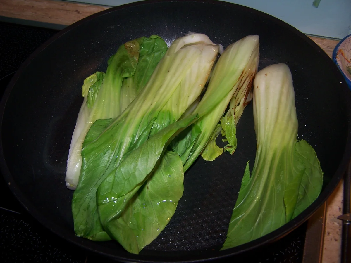 Rezept: Mais- Poularde +Gemüse-Allerlei und Sößchen Bild Nr. 7655 Mais- Poularde +Gemüse-Allerlei und Sößchen - Rezept - Bild Nr. 7655