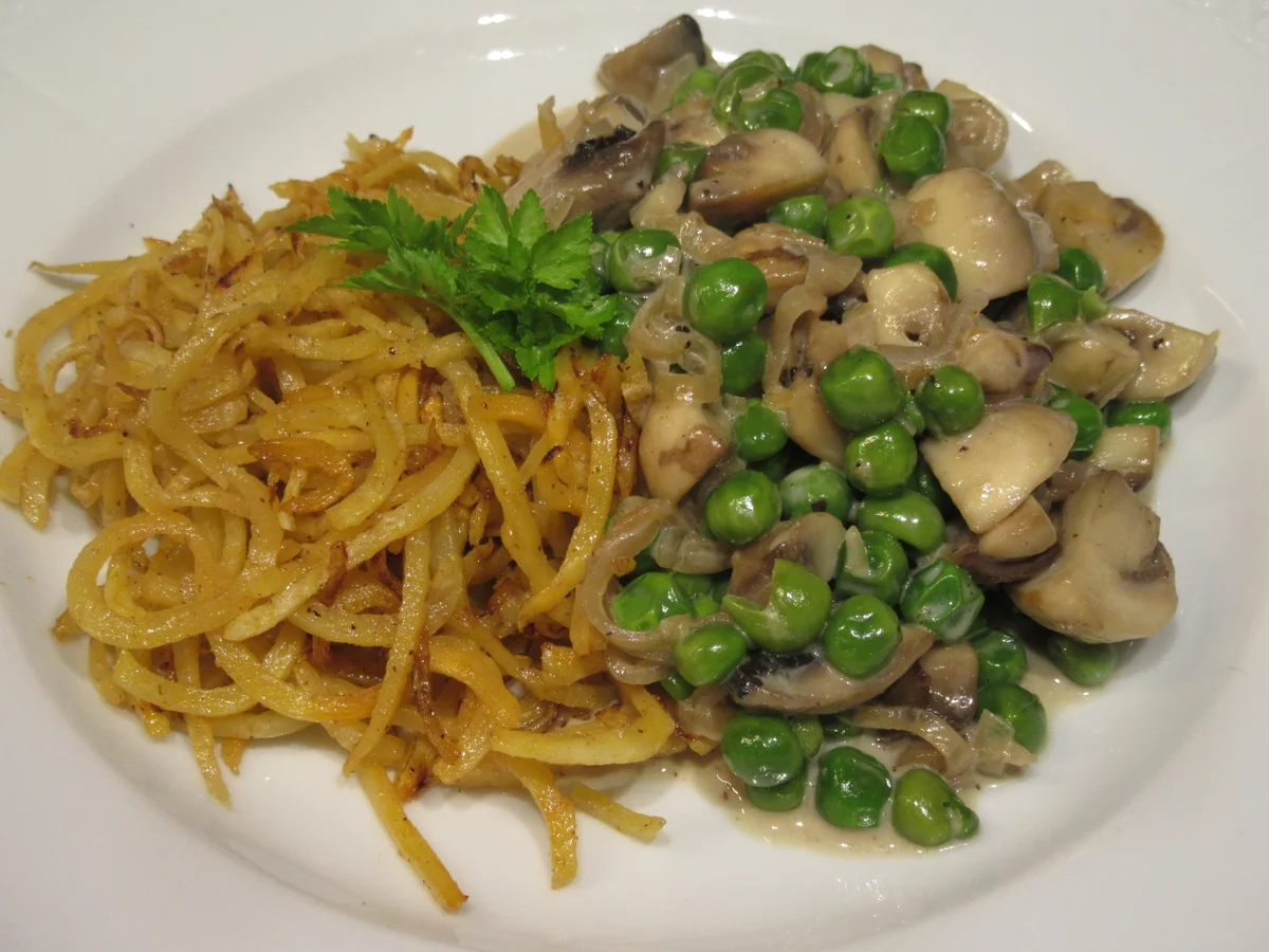 Gemüse: Steckrübenstroh mit Champignongemüse - Rezept - Bild Nr. 7648