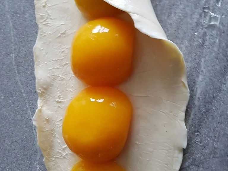 Pfirsich im Blätterteigmantel - Rezept - Bild Nr. 4