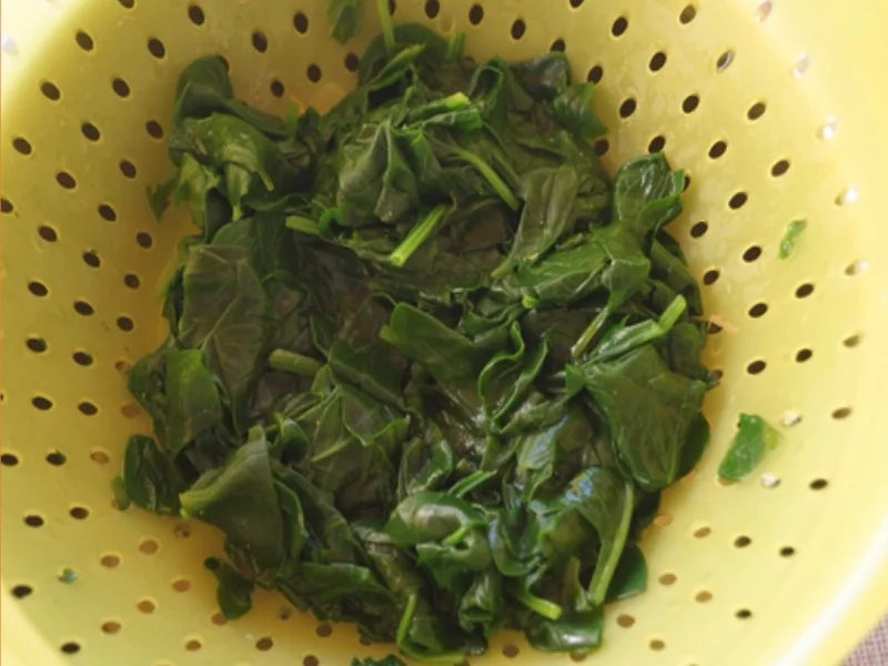 Rindfleisch-Spinat-Champignon-Wok mit Drillingen - Rezept - Bild Nr. 8