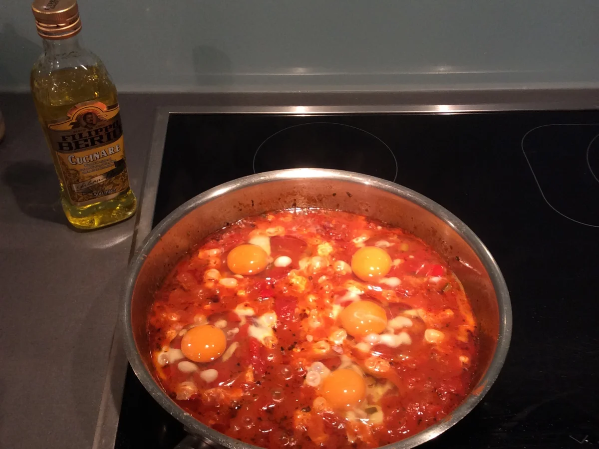 Shakshuka - Tomaten-Ragout mit Ei - der Hammer - Rezept - Bild Nr. 7654