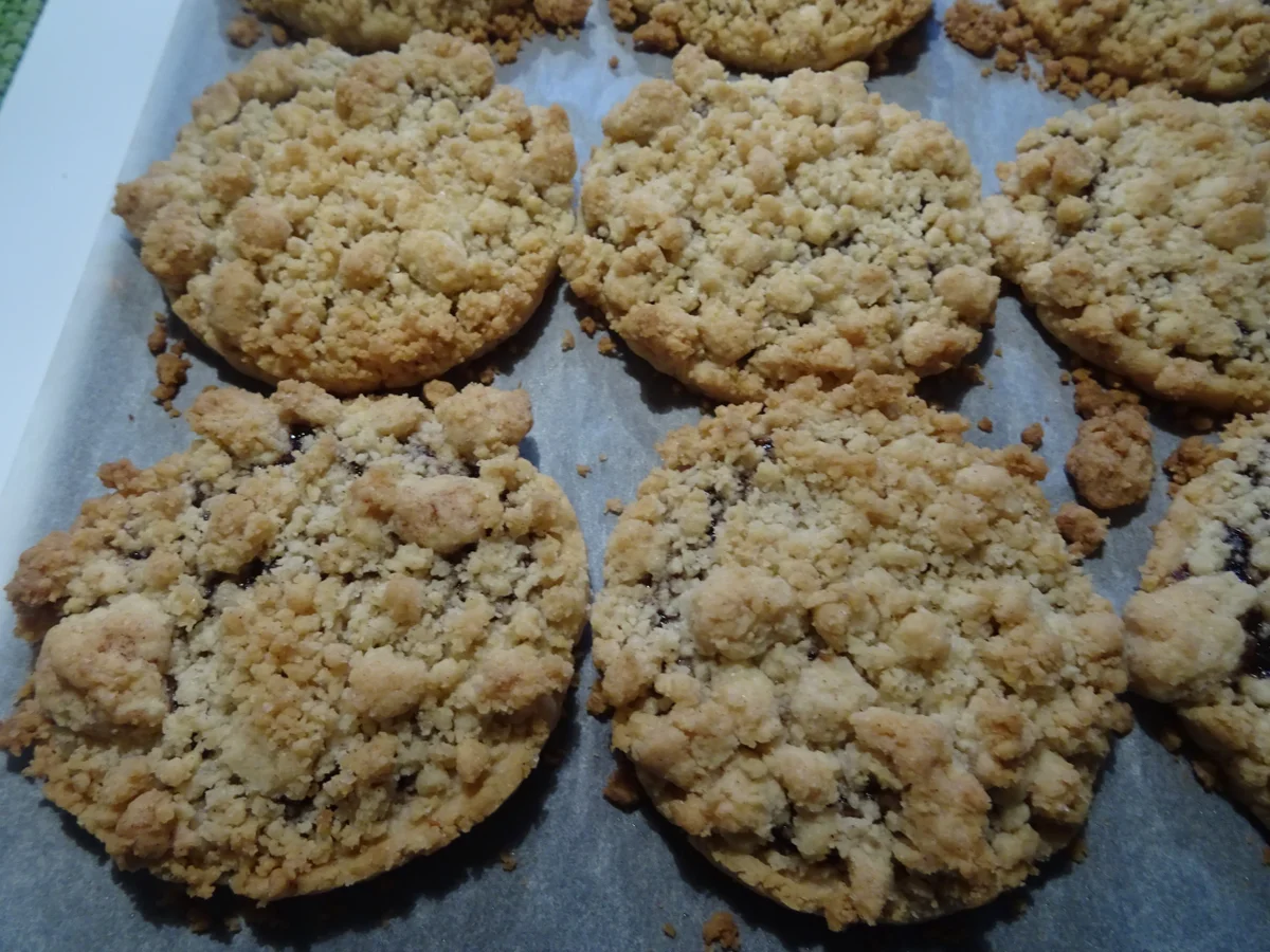Streusel-Taler, gefüllt - Rezept - Bild Nr. 7657