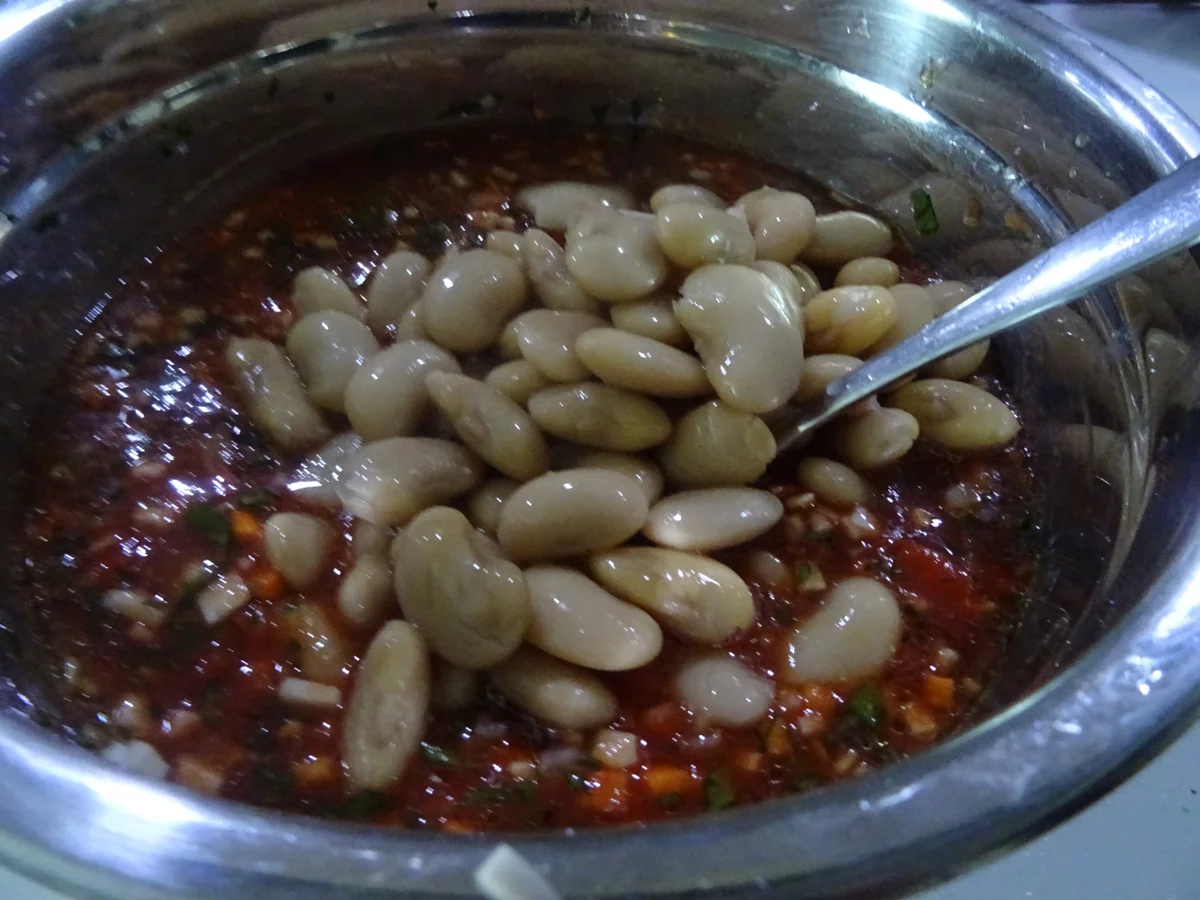 Bohnen in Tomatensoße griechischer Art - Rezept - Bild Nr. 4