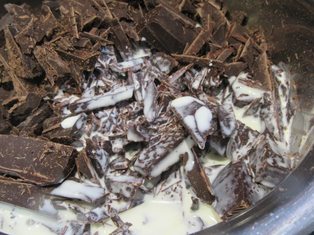 Rezept: Backen: Schokotarte mit Himbeeren Bild Nr. 7666 Backen: Schokotarte mit Himbeeren - Rezept - Bild Nr. 7666