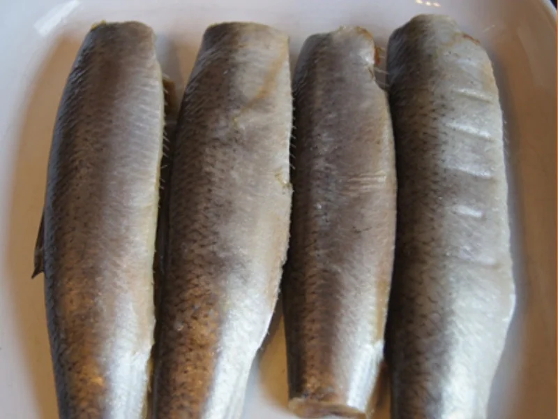 Rezept: Gebratene Heringe mit Drillingen Bild Nr. 4 Gebratene Heringe mit Drillingen - Rezept - Bild Nr. 4