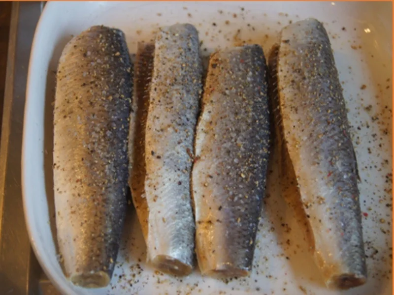 Rezept: Gebratene Heringe mit Drillingen Bild Nr. 5 Gebratene Heringe mit Drillingen - Rezept - Bild Nr. 5