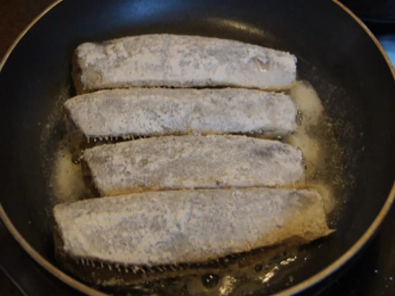 Rezept: Gebratene Heringe mit Drillingen Bild Nr. 7 Gebratene Heringe mit Drillingen - Rezept - Bild Nr. 7