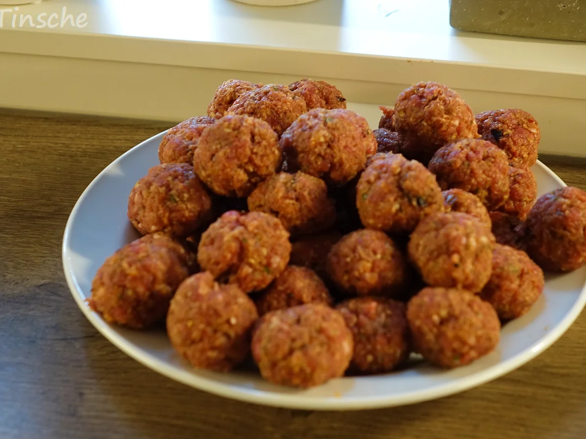 Rezept: Polpette alla Tina Bild Nr. 7668 Polpette alla Tina - Rezept - Bild Nr. 7668