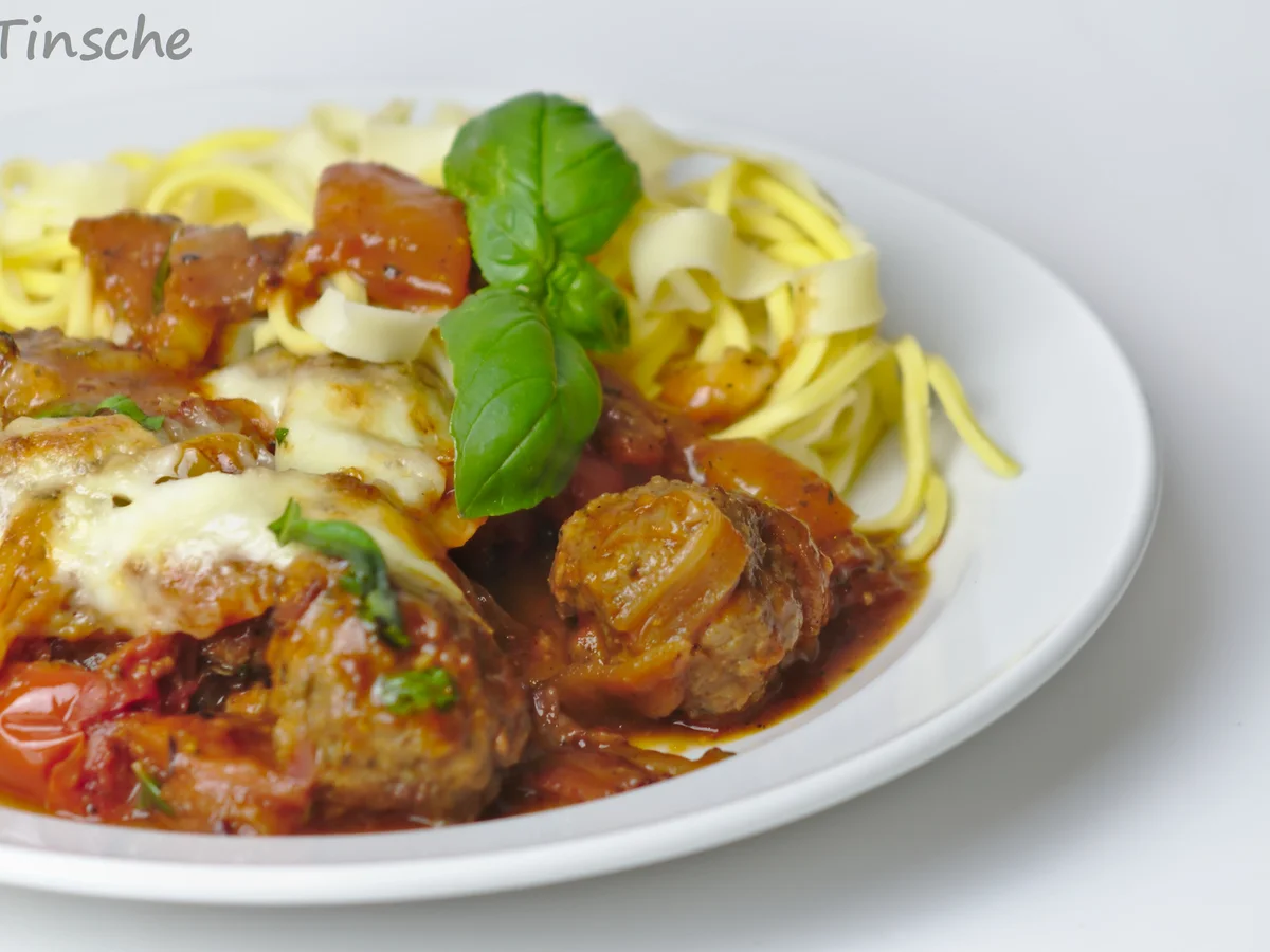 Rezept: Polpette alla Tina Bild Nr. 7682 Polpette alla Tina - Rezept - Bild Nr. 7682