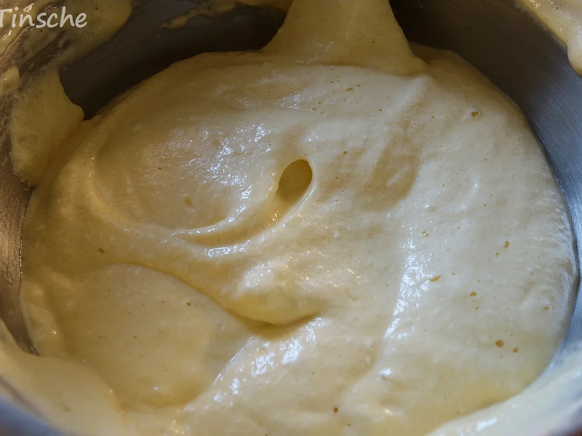 Käse-Sahne-Biskuitroulade - Rezept - Bild Nr. 7681