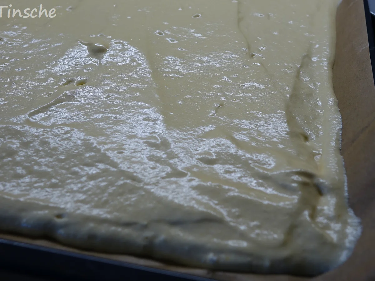 Käse-Sahne-Biskuitroulade - Rezept - Bild Nr. 7682