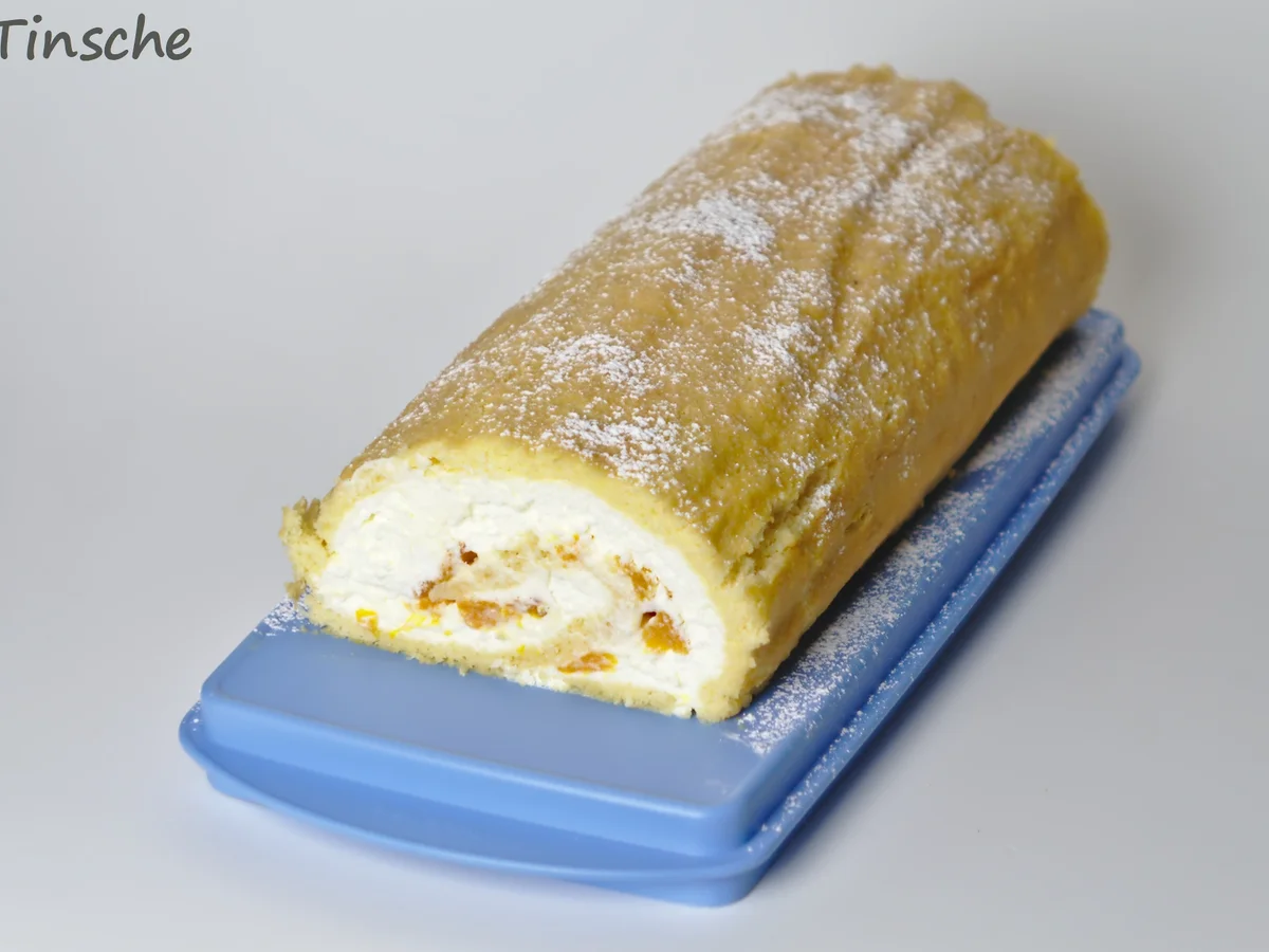 Käse-Sahne-Biskuitroulade - Rezept - Bild Nr. 7677