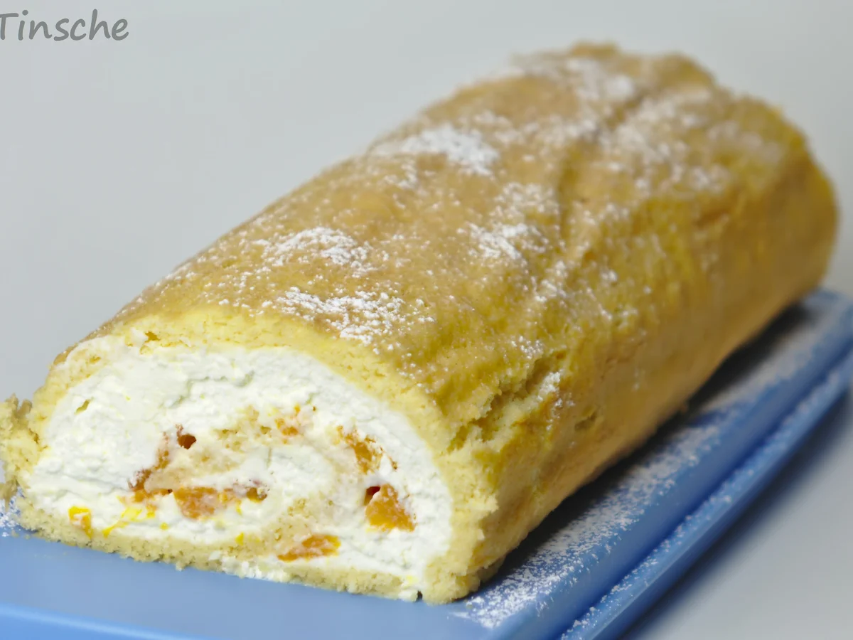 Käse-Sahne-Biskuitroulade - Rezept - Bild Nr. 7677