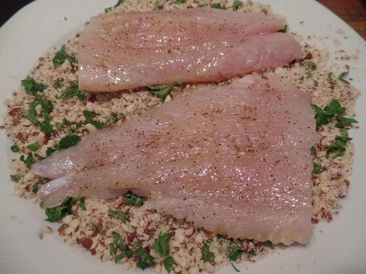 Rotbarschfilet auf Kartoffel-Lauch-Gemüse - Rezept - Bild Nr. 7697