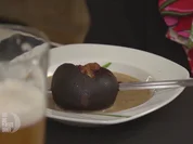 Maronencremesuppe mit Portweinpflaume - Rezept - Bild Nr. 2