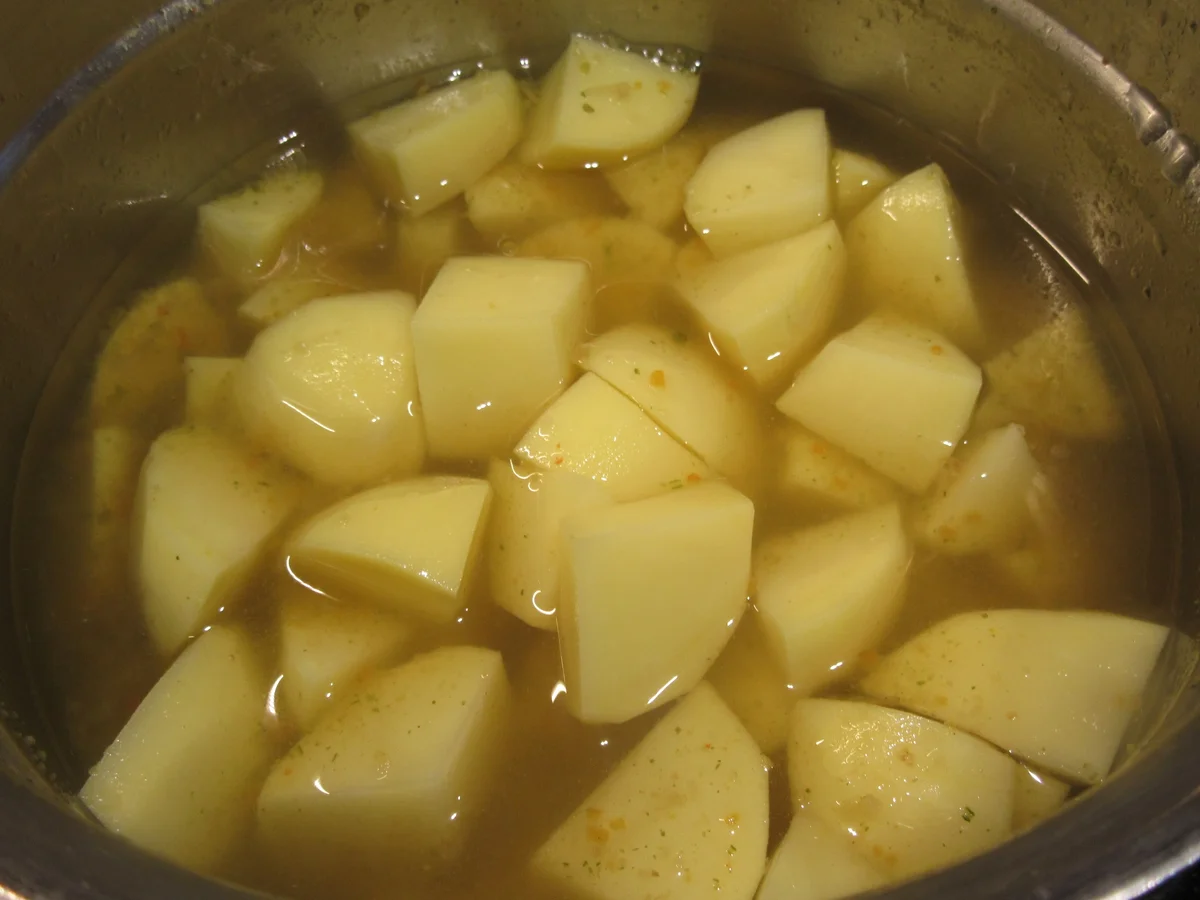 Gemüse: Lauchgratin mit Bouillon-Püree - Rezept - Bild Nr. 7696