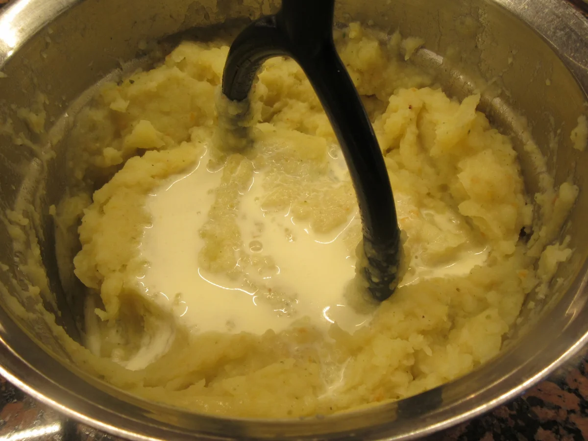 Gemüse: Lauchgratin mit Bouillon-Püree - Rezept - Bild Nr. 7697