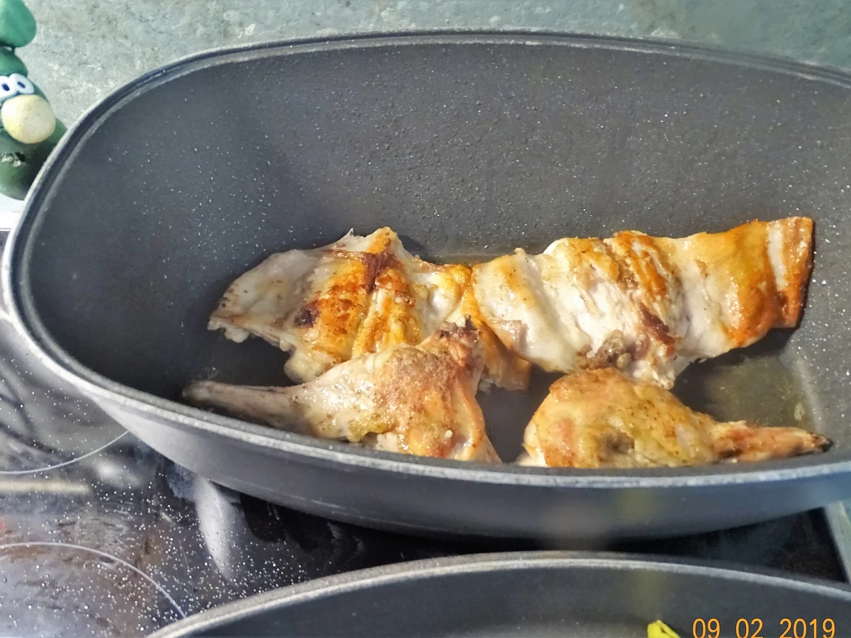 Kräuter-Kaninchen mit glasiertem Rosenkohl - Rezept - Bild Nr. 7690