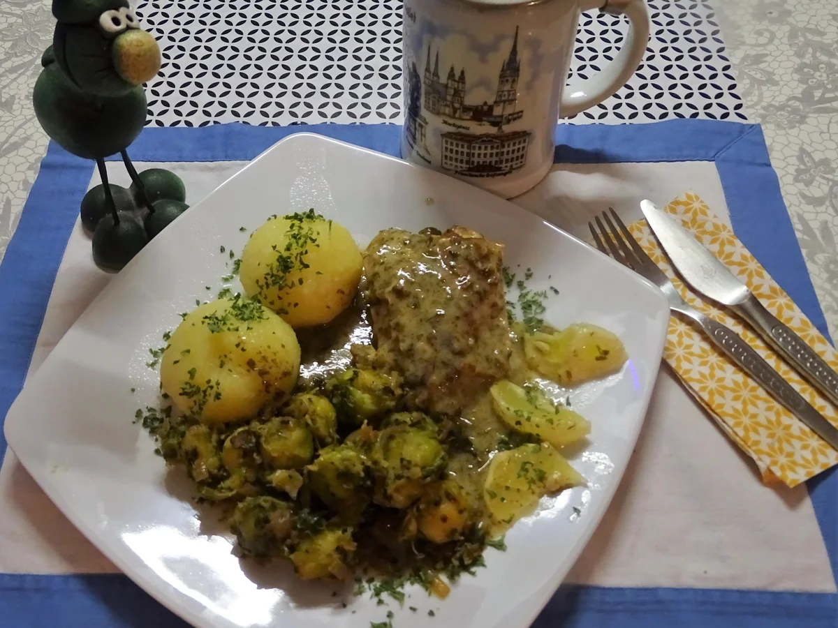 Kräuter-Kaninchen mit glasiertem Rosenkohl - Rezept - Bild Nr. 7695