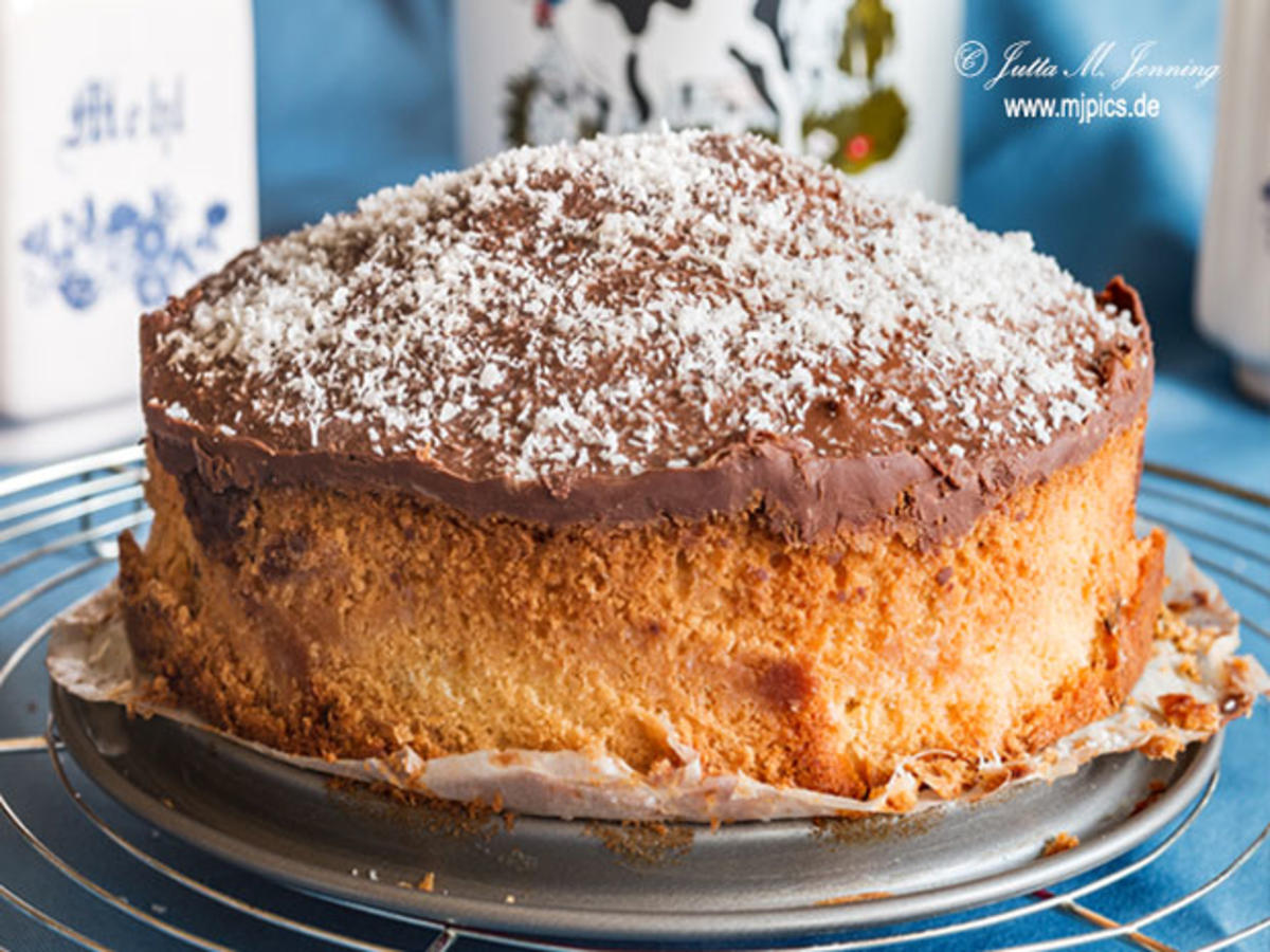 Kleiner Kokoskuchen mit Schokoguss für Kokosfans - von Marianne1