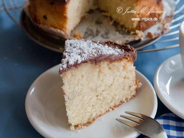 Kleiner Kokoskuchen mit Schokoguss für Kokosfans - Rezept - Bild Nr. 7690