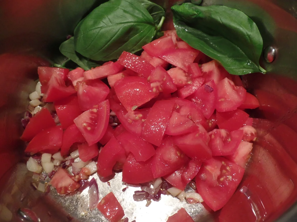 Rezept: Tomatensugo Bild Nr. 7692 Tomatensugo - Rezept - Bild Nr. 7692