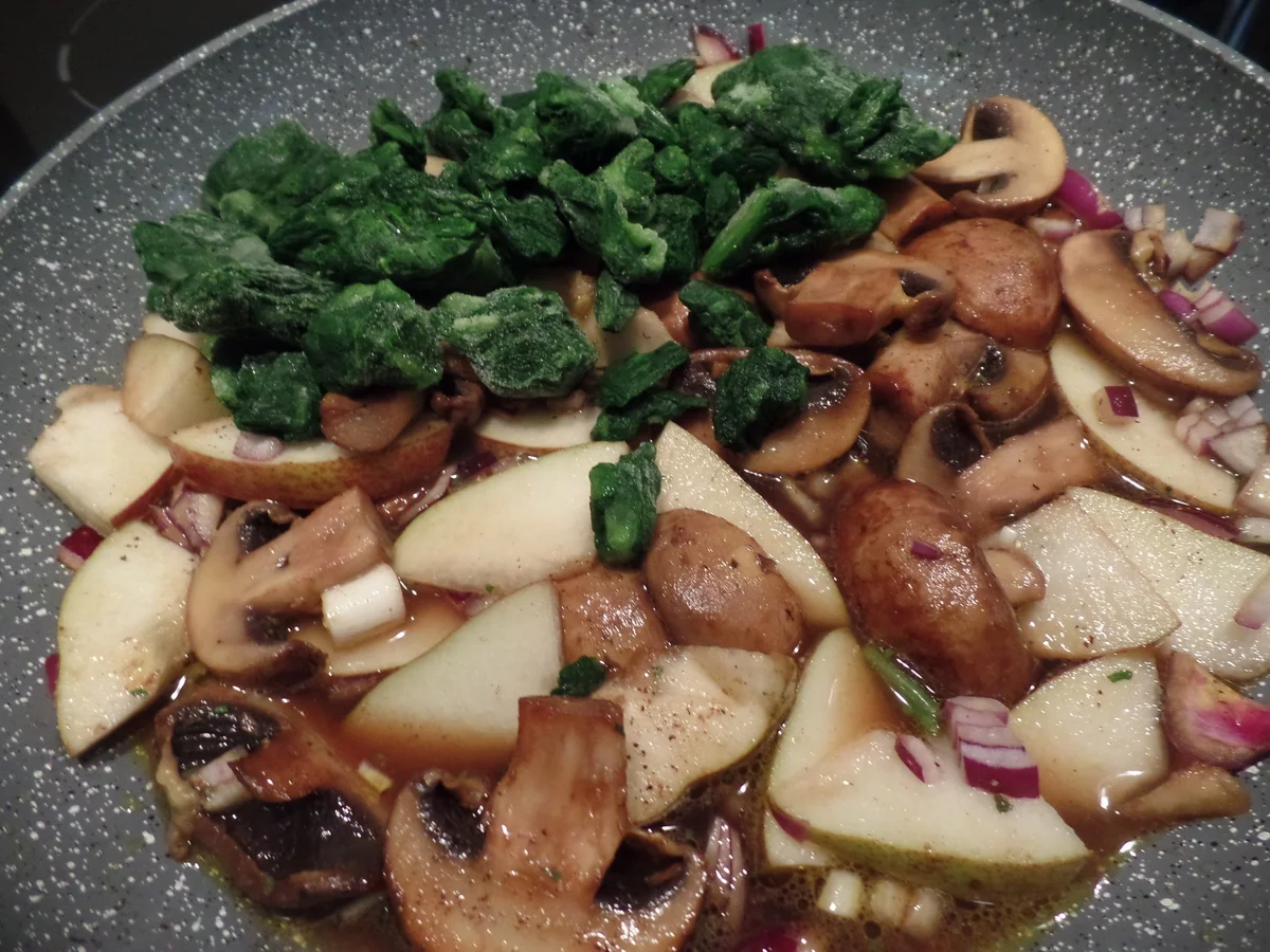 Geschnetzeltes mit Pilzen und Nudeln - Rezept - Bild Nr. 7698