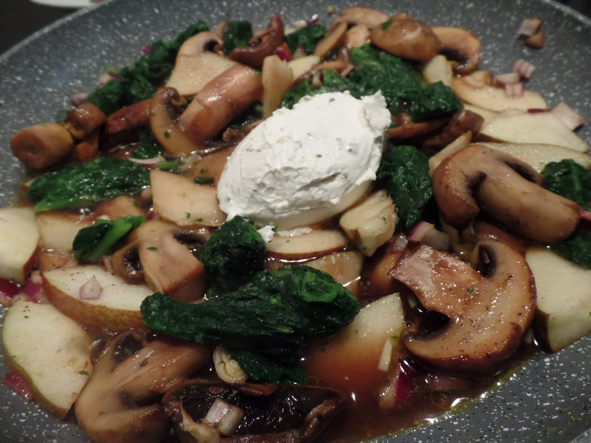 Geschnetzeltes mit Pilzen und Nudeln - Rezept - Bild Nr. 7700