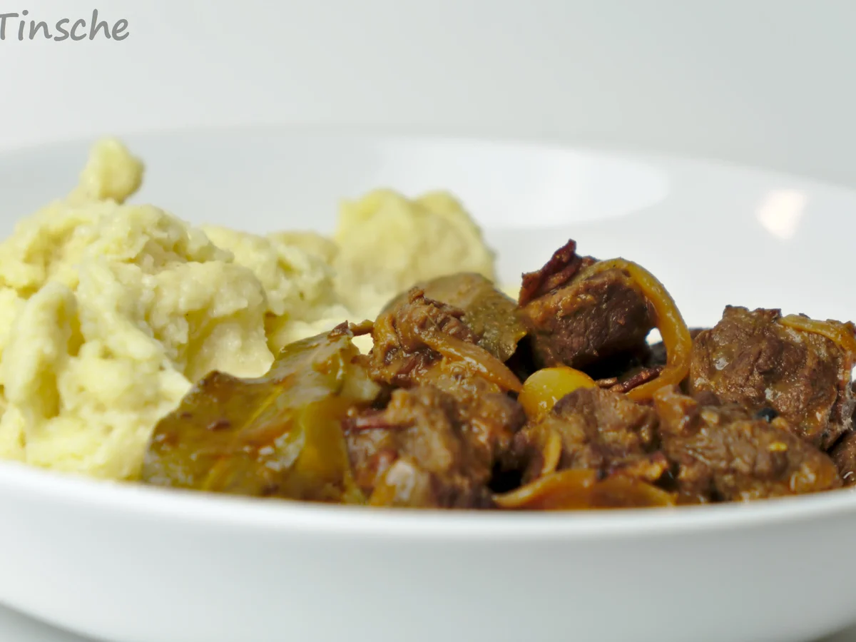 Rindergulasch - Rouladen-Style - Rezept - Bild Nr. 7696